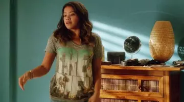 La lampe en rotin / bambou Ikea Böja dans Jane The Virgin