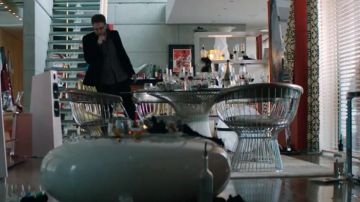 The chair in the apartment of Aaron Rappaport (Seth Rogen) in The Interview