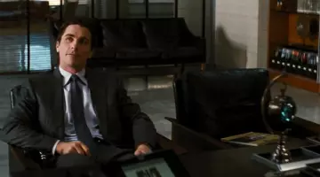 Les fauteuils dans le bureau de Lucius Fox (Morgan Freeman) dans the Dark Knight Rises