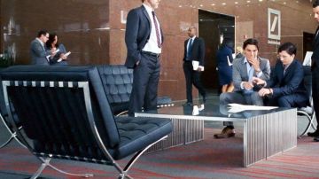 Les fauteuils dans l'entrée de la Deutschbanck dans The Big Short