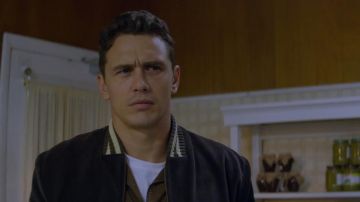 La chaqueta estilo "varsity" de Jake Epping (James Franco) en 22.11.63
