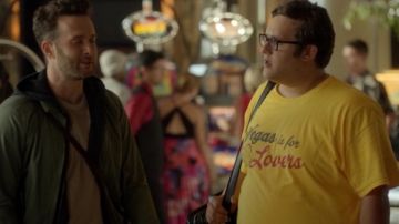 T-shirt Las Vegas of Sylvester Dodd ( Ari Stidham ) in Scorpio