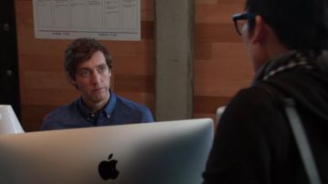 The Apple iMac computer of Richard Hendricks (Thomas Middleditch) in Silicon Valley