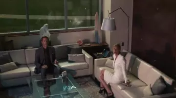 La lámpara Tomoleo en la oficina de Pepper's (Gnyneth Paltrow) en Iron Man 3