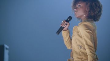 The jean jacket yellow Free People Josie McCoy (Ashleigh Murray) in Riverdale S01E02