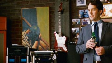 The bottle Heineken, Peter Klaven (Paul Rudd) in I Love You, Man
