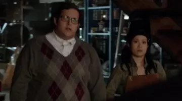 V neck sweater size large Sylvester Dodd (Ari Stidham) in Scorpio