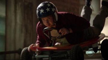 the helmet american flag Toby Curtis ( Eddie Kaye Thomas ) in Scorpio