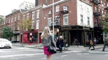 Chaqueta estampada Iro por Kelsey Peters en Younger S1E7