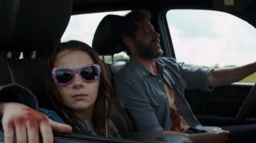 Sunglasses Shopkins Cupcake Laura Kinney / X‑23 (Dafne Keen) in Logan