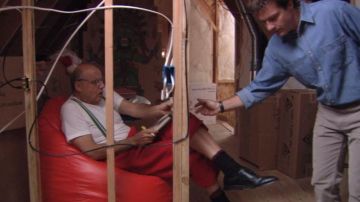 The ottoman red Oscar Bluth (Jeffrey Tambor) in's arrested Development