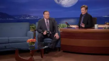 La table basse chez Conen O'Brien dans Arrested Development