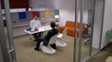 La chaise Venrner Panton vue dans Arrested Development