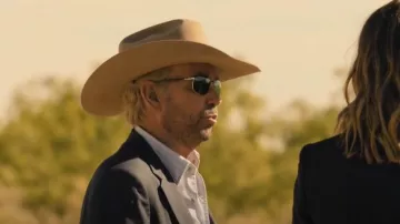 Ray Ban 3671 Sunglasses worn by Tommy Norris (Billy Bob Thornton) as seen in Landman (S01E10)