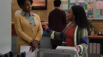 We The Free Chelsea Cardi in Green worn by Janine Teagues (Quinta Brunson) as seen in Abbott Elementary (S04E10)