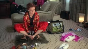 Bolso de lentejuelas y cuentas SAFARI de St. John's Bay usado por Tori (Jessica Cauffiel) en White Chicks