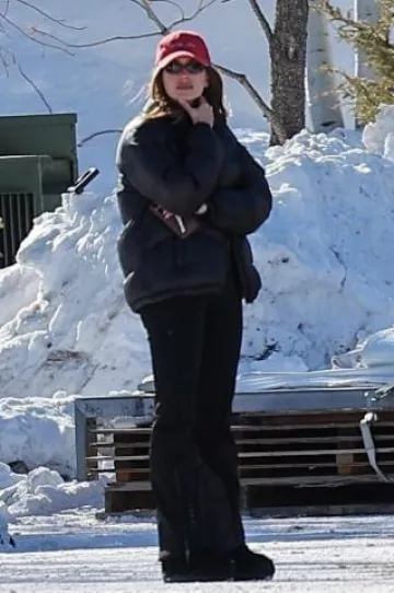 Sease Technical Ski Pants in Stretch Nylon and Polyester worn by Hailey Bieber in Aspen on January 17, 2025