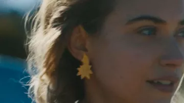 Autumn's golden star earrings  (Imogen Poots) in Outer Range (S01E02)