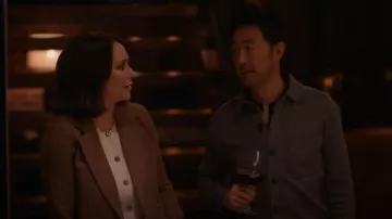 Veste Berlin AG Jeans portée par Maddie Kendall (Jennifer Love Hewitt) telle qu’on la voit dans 9-1-1 (S08E07)