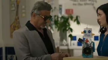 Lunettes de soleil Port Tanger Acétate Noir Noor portées par Dwight 'The General' Manfredi (Sylvester Stallone) comme on le voit dans Tulsa King (S02E05)