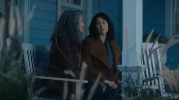 Barbour Veste Beadnell Polarquilt pour femme portée par Del Landry (Andie MacDowell) comme on le voit dans The Way Home (S03E01)