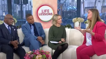 Cinq a Sept Khloé Blazer de puños fruncidos usado por Jamie Kern Lima como se vio en Today el 22 de enero de 2025