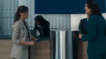 Reiss Neutral Harriet Petite Wool Blend Double Breasted Blazer worn by FBI SA Maggie Bell (Missy Peregrym) as seen in FBI (S07E04)