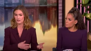 Victoria Beckham Strong-Shoulder Long-Sleeve Midi T-Shirt Dress worn by Sunny Hostin as seen in The View on January 24, 2025