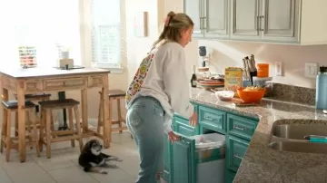 Vaqueros de pierna recta de tiro alto Mother usados por Taylor Ann Green como se ve en Southern Charm (S10E07)