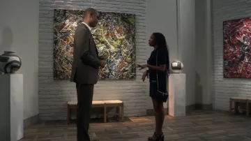 Sam Edelman Jildie Mary Jane Zapatos de tacón destalonados usados por Trina Robinson (Tabyana Ali) vistos en General Hospital el 27 de diciembre de 2024