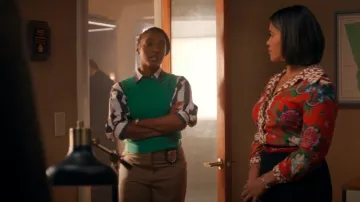 Body Staud Traverse usado por Faith Mitchell (Iantha Richardson) como se ve en Will Trent (S03E04)