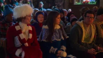 Manteau bleu de Noelle Kringle (Anna Kendrick) dans Noelle