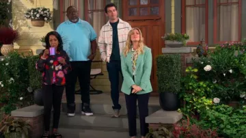 Maje Vrinny Blazer worn by Gemma Johnson (Beth Behrs) as seen in The Neighborhood (S07E09)