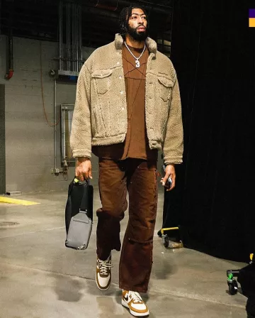 Rick Owens DRKSHDW Terra Brown Penta Tommy Camiseta usada por Anthony Davis en la cuenta de Instagram @lakers