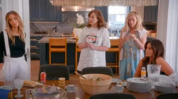 T-shirt GG Gucci porté par Jennifer Tilly dans The Real Housewives of Beverly Hills (S14E09)