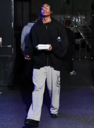 Nike Air Force 1 Low Triple Black worn by Rob Dillingham on the Instagram account @nbafashionfits