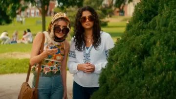 Sezane Georgia Sunglasses worn by Alice Dhawan (Sadie Laflamme-Snow) as seen in The Way Home (S03E04)