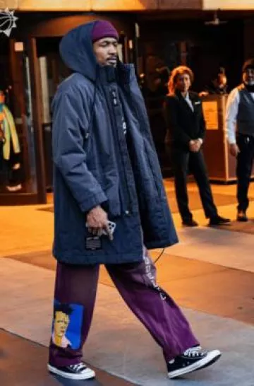 Converse Chuck 70 High Black worn by Bradley Beal on the Instagram account @suns