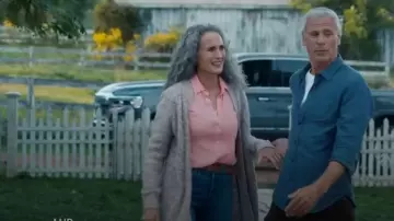 Frank & Eileen Eileen Shirt worn by Del Landry (Andie MacDowell) as seen in The Way Home (S03E05)