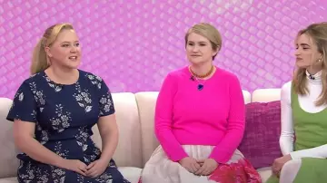 Carolina Herrera Floral-Print Denim Belted Midi Dress worn by Amy Schumer as seen in Today with Hoda & Jenna on February 4, 2025