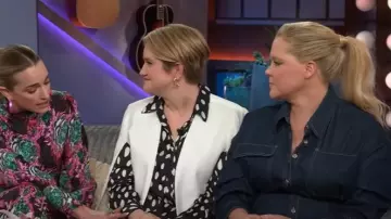 Frame Nipped Long Sleeve Twill Maxi Dress worn by Amy Schumer as seen in The Kelly Clarkson Show on February 5, 2025