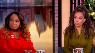 Proenza Schouler Clara Midi Shirtdress worn by Sunny Hostin as seen in The View on February 5, 2025