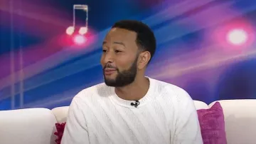 Suéter de algodón con adornos de cuero Zegna usado por John Legend como se ve en Today with Hoda & Jenna el 5 de febrero de 2025