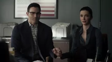 Vince Slim Fitted Silk-Blend Blouse worn by Lois Lane (Bitsie Tulloch) as seen in Superman & Lois (S04E03)