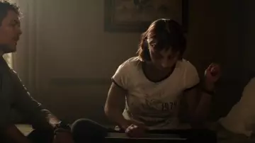 Anthropologie Pilcro Slim Ringer Tee worn by Chrissy Beppo (Sofia Hasmik) as seen in Superman & Lois (S04E04)