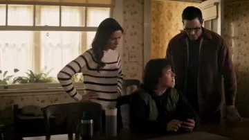 Vince Ribbed Stripe Pullover Pullover Sweater worn by Lois Lane (Bitsie Tulloch) as seen in Superman & Lois (S04E06)