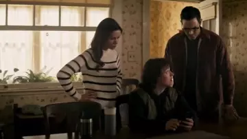 Vince Ribbed Stripe Pullover Pullover Sweater worn by Lois Lane (Bitsie Tulloch) as seen in Superman & Lois (S04E06)