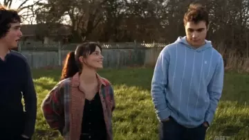 Bdg Robbie Flannel Shirt worn by Sarah Cushing (Inde Navarrette) as seen in Superman & Lois (S04E06)