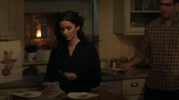 Aritzia Wilfred Clara Merino Wool Polo Sweater worn by Lois Lane (Bitsie Tulloch) as seen in Superman & Lois (S04E07)