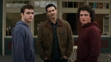 Barbour Men's Weldon Wax Jacket worn by Clark Kent (Tyler Hoechlin) as seen in Superman & Lois (S04E09)